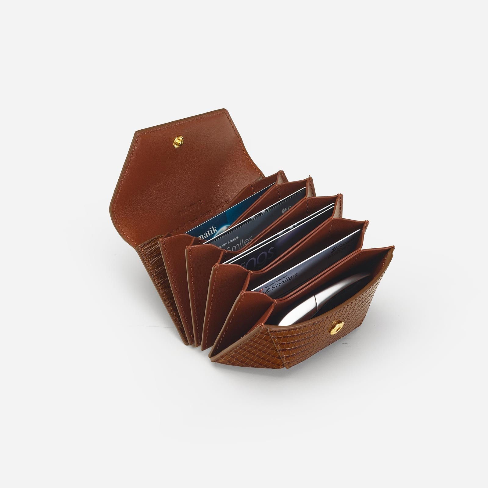 mlouye-naomi-mini-wallet-4_e3c7d504-a8c4-4605-9a70-03f994cd3d5b.jpg