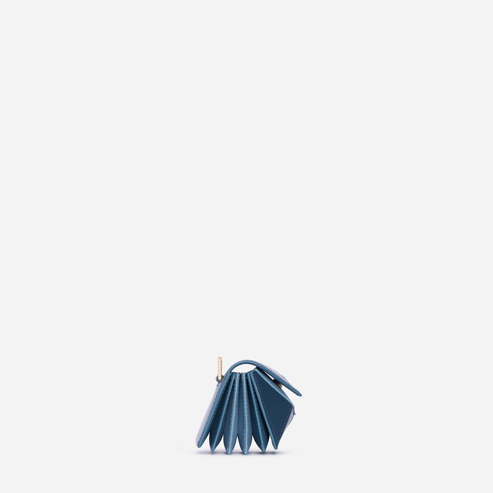 mlouye-naomi-mini-wallet-denim-2_7b09a28b-f8d2-40e0-9f5f-e500ac5fbe57.jpg