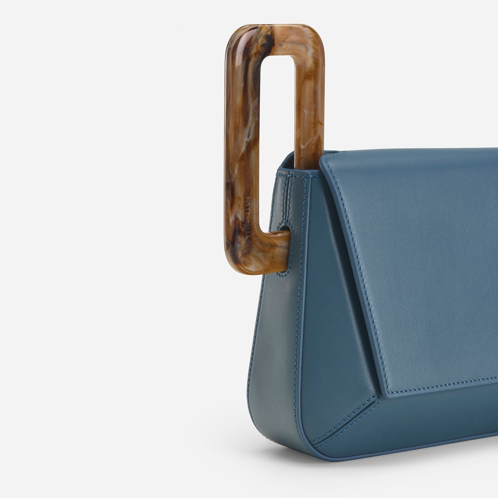 mlouye-studio-denim-4_f841accc-a055-4250-a646-fe53c956b3af.jpg
