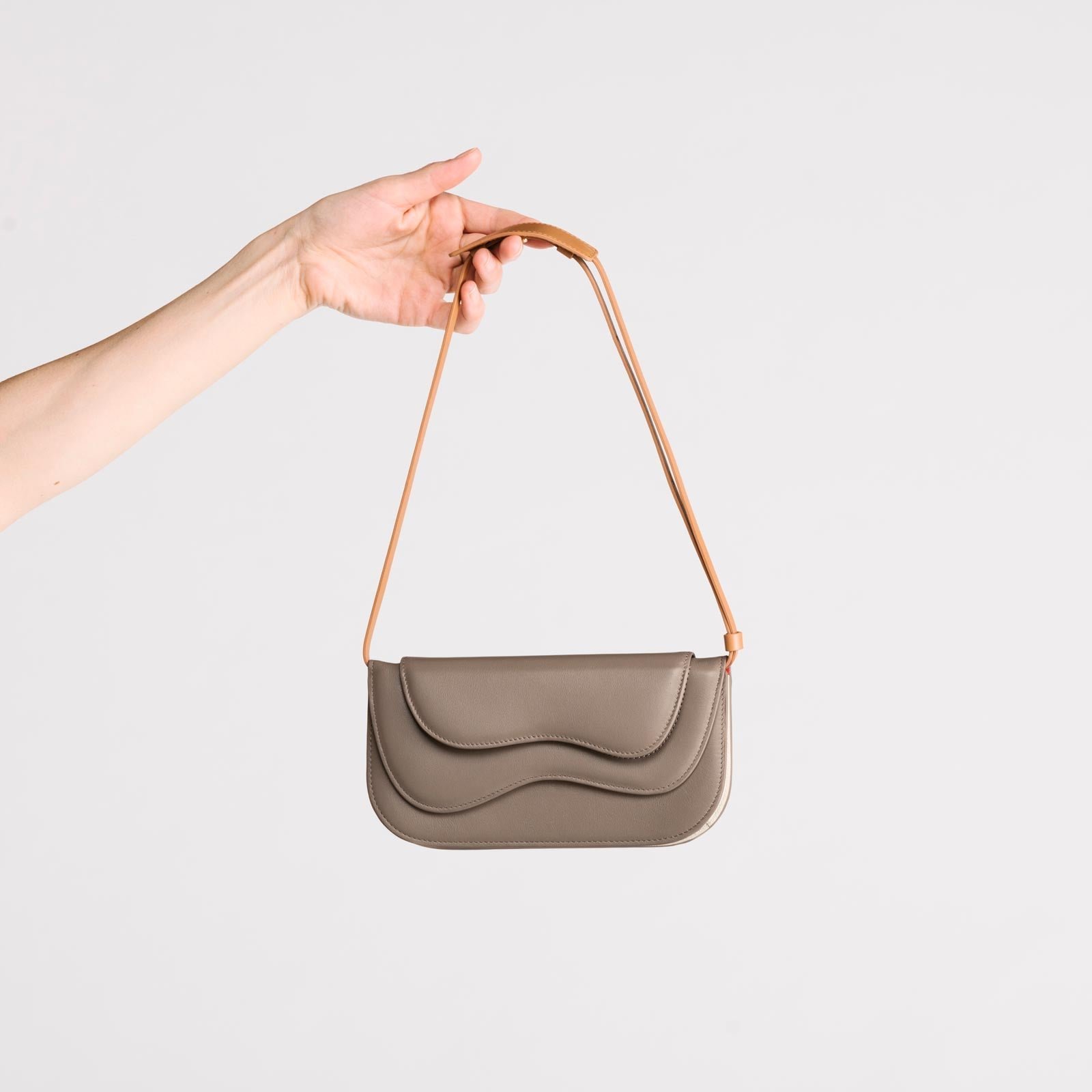mlouye-wave-wallet-earth-l5.jpg